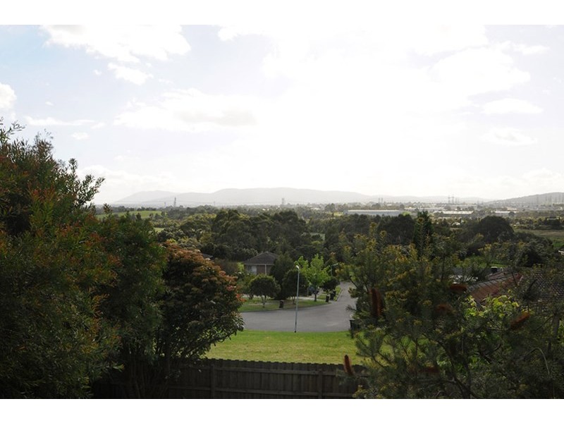72 Haverbrack Drive, Mulgrave VIC 3170