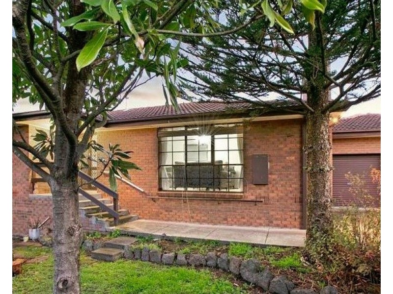14 Howell Drive, Berwick VIC 3806