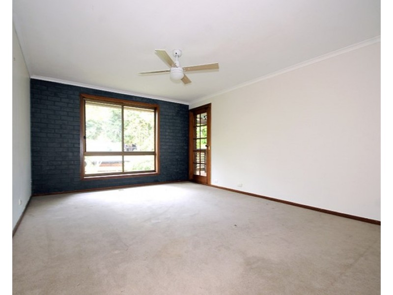 14 Howell Drive, Berwick VIC 3806