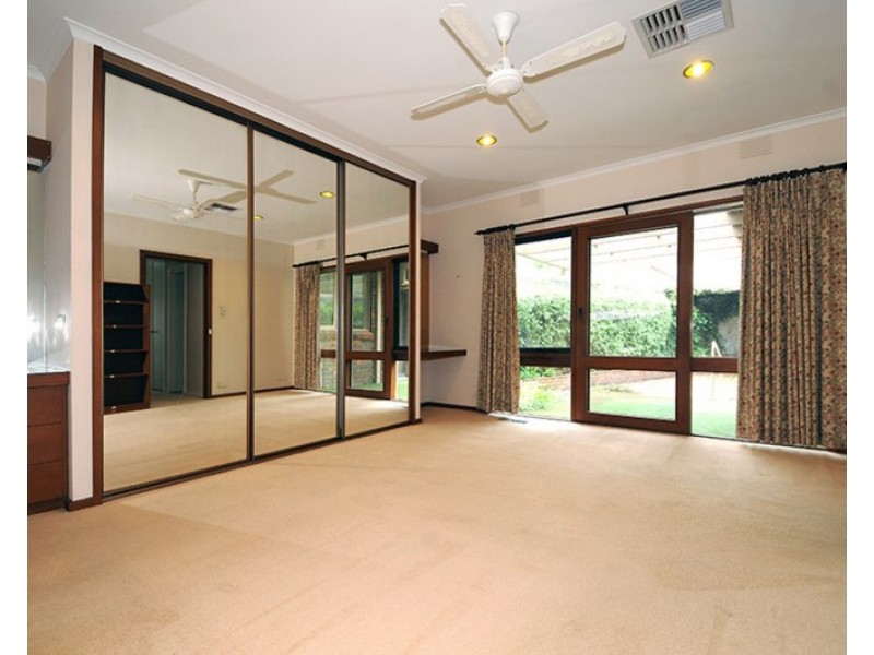 62 Strickland Drive, Wheelers Hill VIC 3150