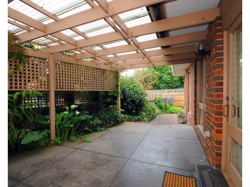 62 Strickland Drive, Wheelers Hill VIC 3150