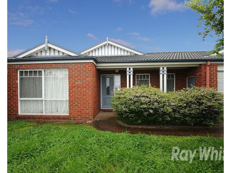 33 Fieldstone Boulevard, Beaconsfield VIC 3807