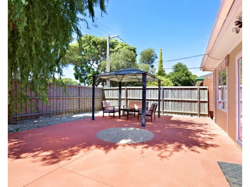 1/10 Kingswood Crescent, Noble Park North VIC 3174