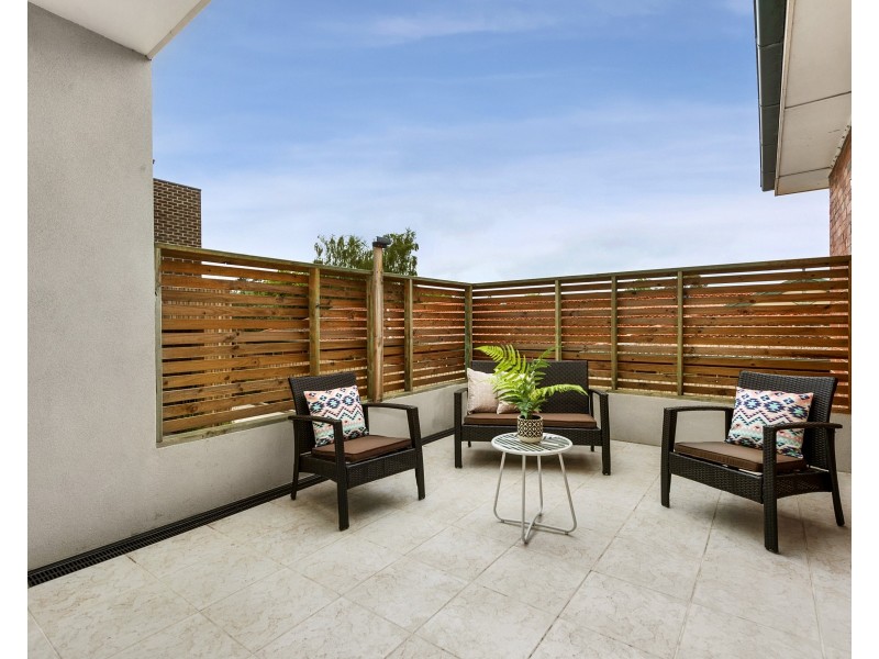 1/240 Elgar Road, Box Hill South VIC 3128