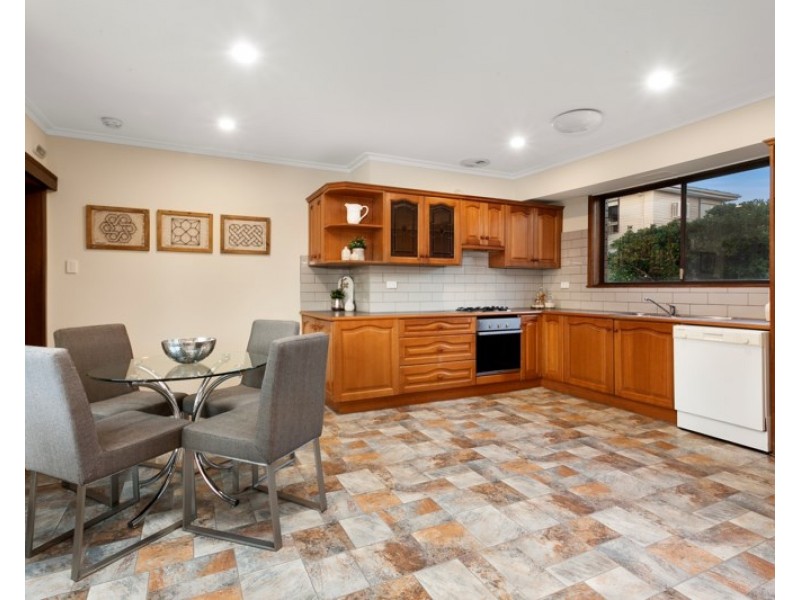 281 Mahoneys Road, Forest Hill VIC 3131