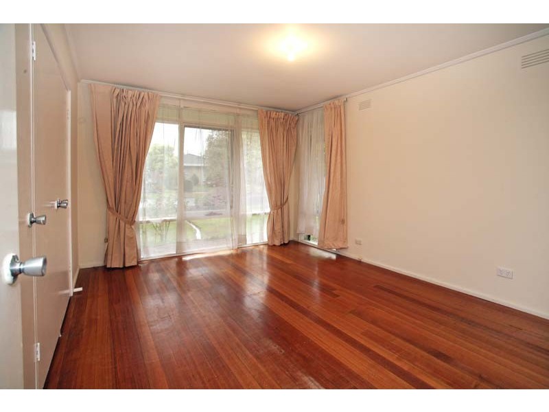 4 Oliphant Court, Mulgrave VIC 3170