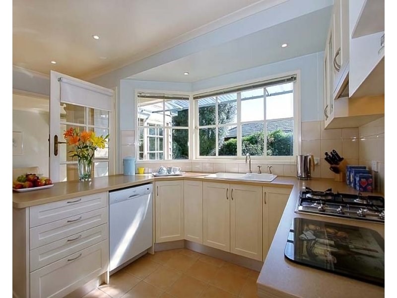 17 Ranfurlie Drive, Glen Waverley VIC 3150