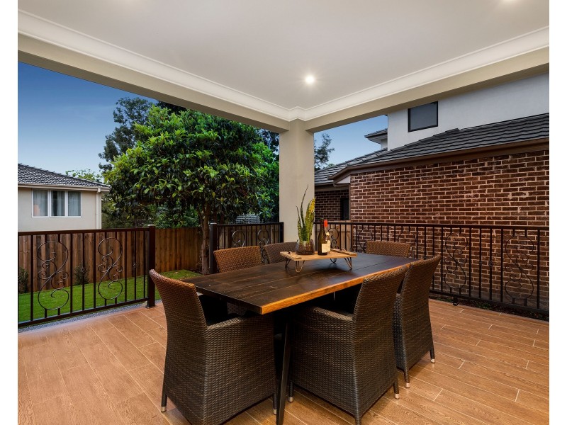 5 Dunscombe Avenue, Glen Waverley VIC 3150