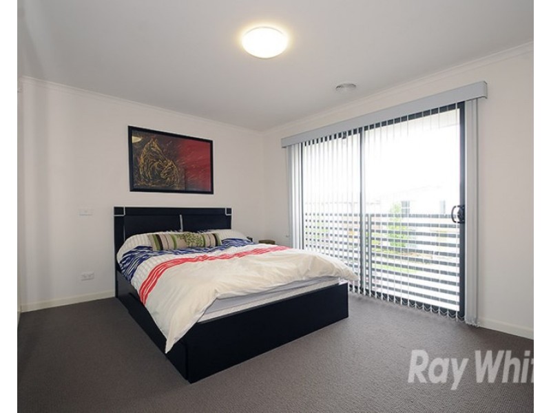 13 Edgbaston Way, Mulgrave VIC 3170
