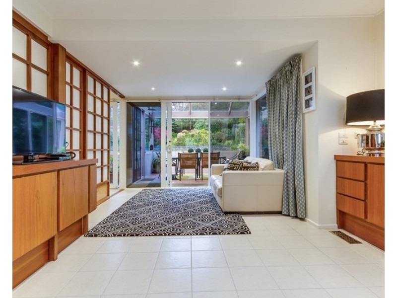 13 Caithness Crescent, Glen Waverley VIC 3150