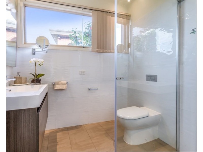 13 Caithness Crescent, Glen Waverley VIC 3150