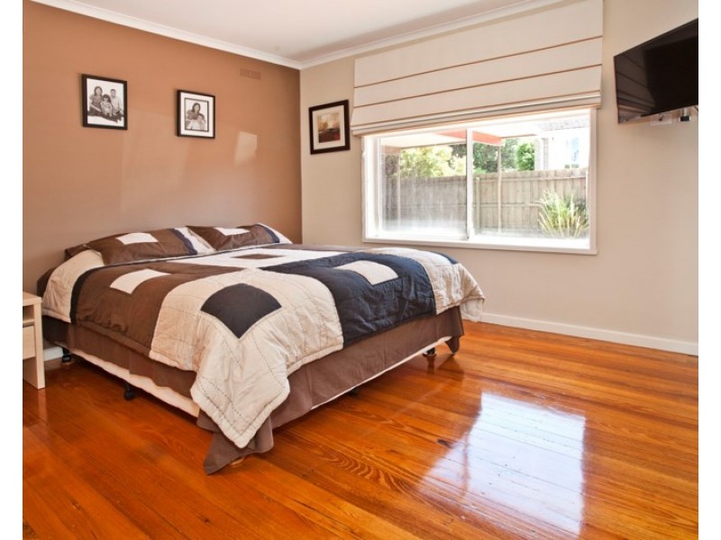 17 Meadowbrook Drive, Wheelers Hill VIC 3150