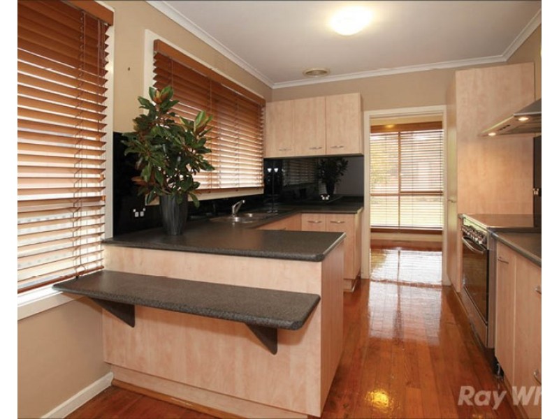 27 Hubbard Avenue, Mulgrave VIC 3170