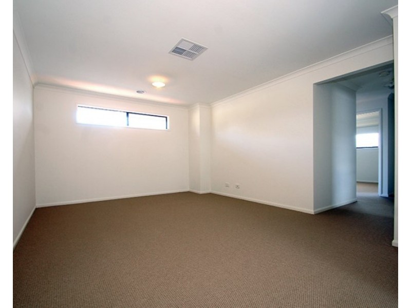 23 Baddeley Circuit, Croydon VIC 3136