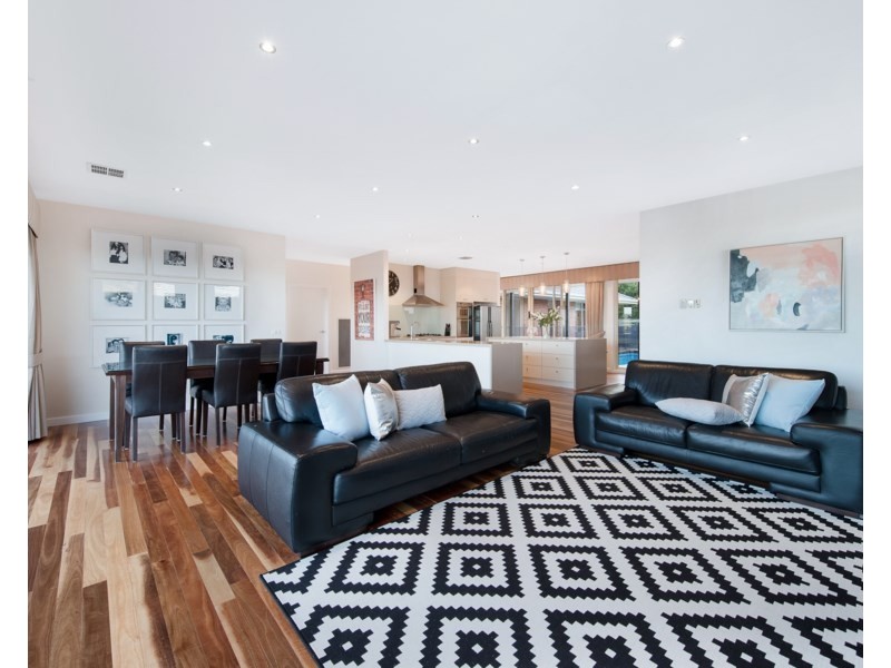 9 Catesby Close, Mulgrave VIC 3170