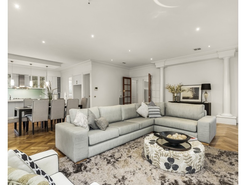 28 Myrtle Street, Glen Waverley VIC 3150