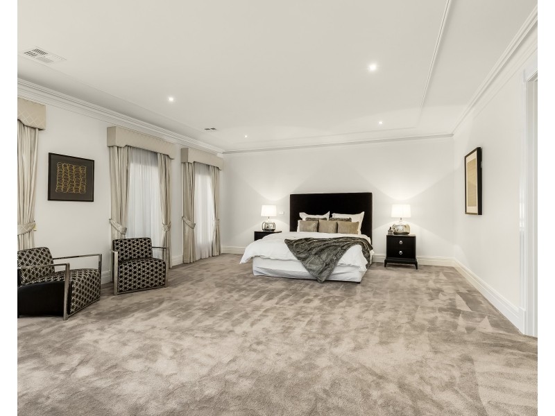 28 Myrtle Street, Glen Waverley VIC 3150