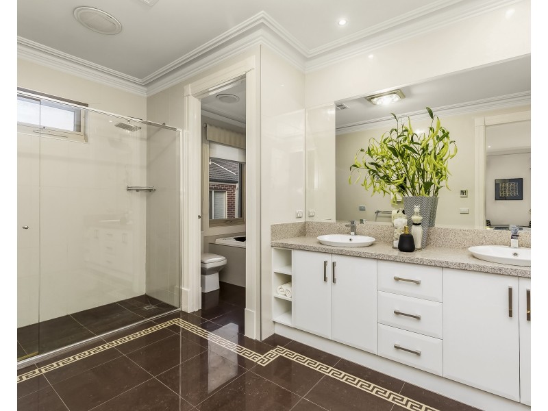 28 Myrtle Street, Glen Waverley VIC 3150