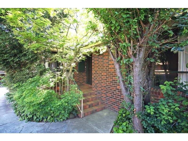 51 Garrisson Drive, Glen Waverley VIC 3150