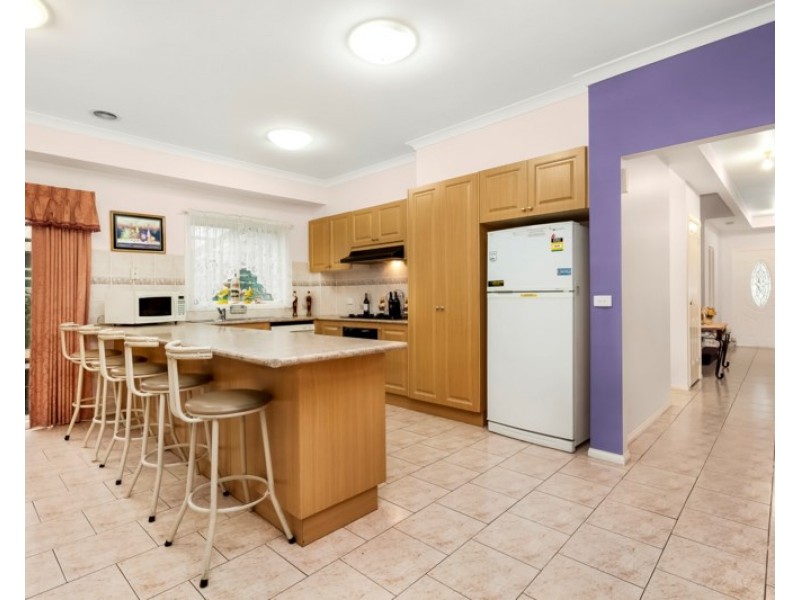 1 Jersey Close, Endeavour Hills VIC 3802