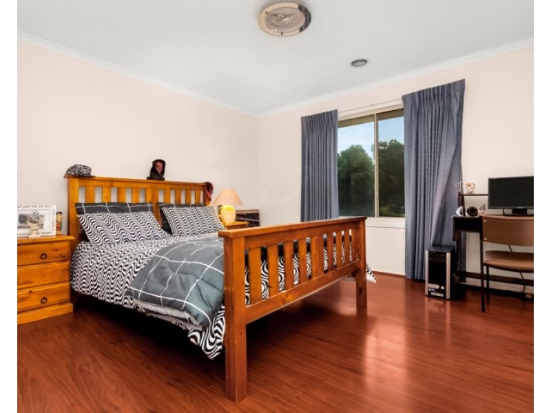 1 Jersey Close, Endeavour Hills VIC 3802