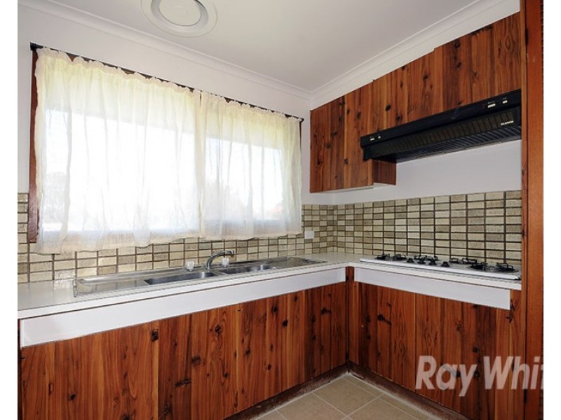 8 Argyle Way, Wantirna South VIC 3152