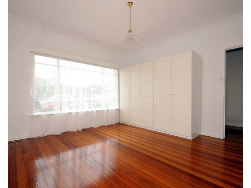 6 Currajong Street, Oakleigh East VIC 3166