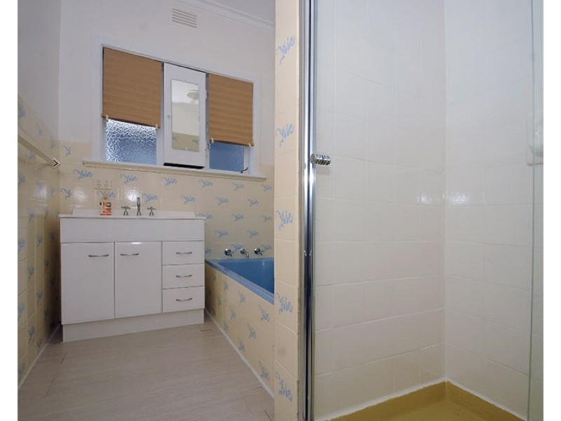 6 Currajong Street, Oakleigh East VIC 3166