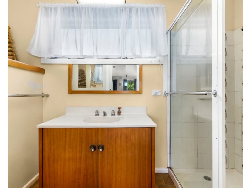 1 Warrina Court, Burwood East VIC 3151