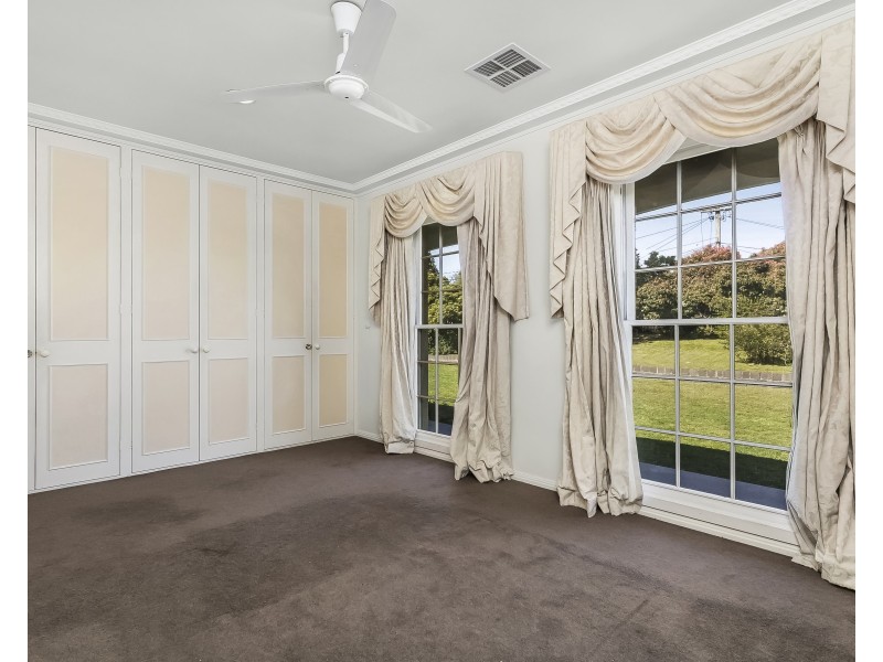 3 Rowland Court, Glen Waverley VIC 3150