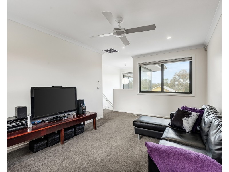 2/45 Bowen Road, Doncaster East VIC 3109