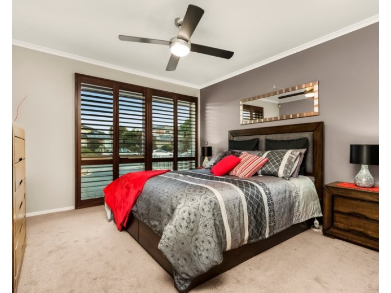 51 Dandelion Drive, Rowville VIC 3178