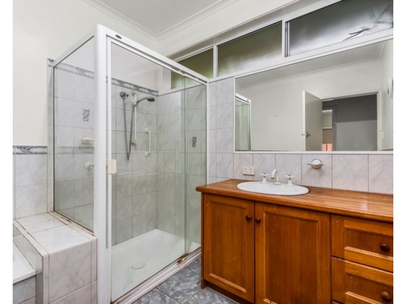 12 Ralton Avenue, Glen Waverley VIC 3150