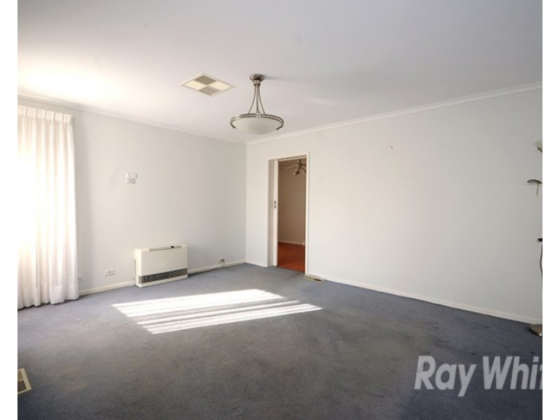 4 Templewood Avenue, Noble Park North VIC 3174