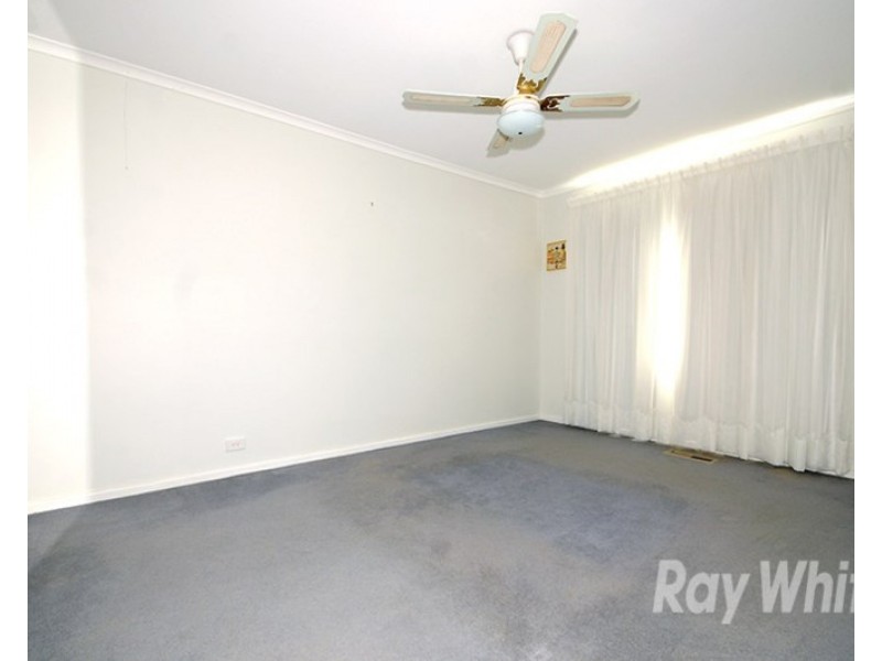 4 Templewood Avenue, Noble Park North VIC 3174