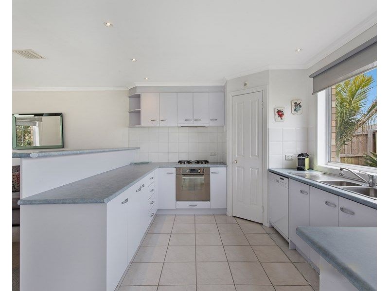 38 Armstrong Way, Dandenong North VIC 3175