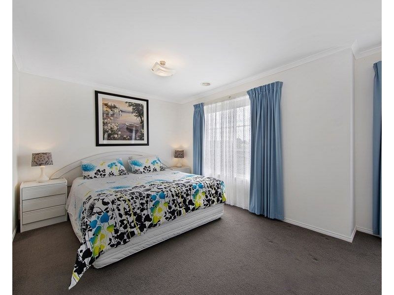 38 Armstrong Way, Dandenong North VIC 3175