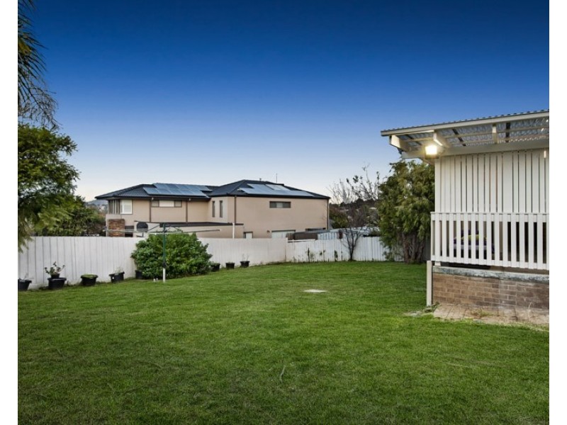 90 Haverbrack Drive, Mulgrave VIC 3170