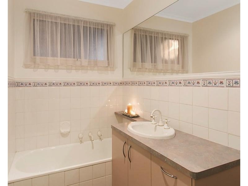 2 Burley Court, Mulgrave VIC 3170