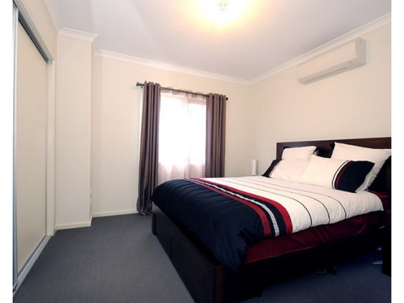 4 Parkland Place, Notting Hill VIC 3168