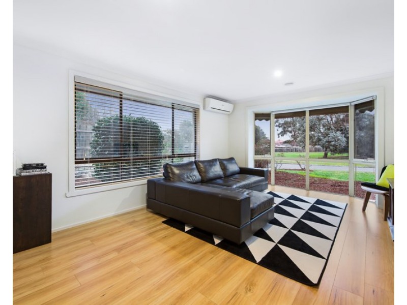 6 Ainslie Drive, Wheelers Hill VIC 3150