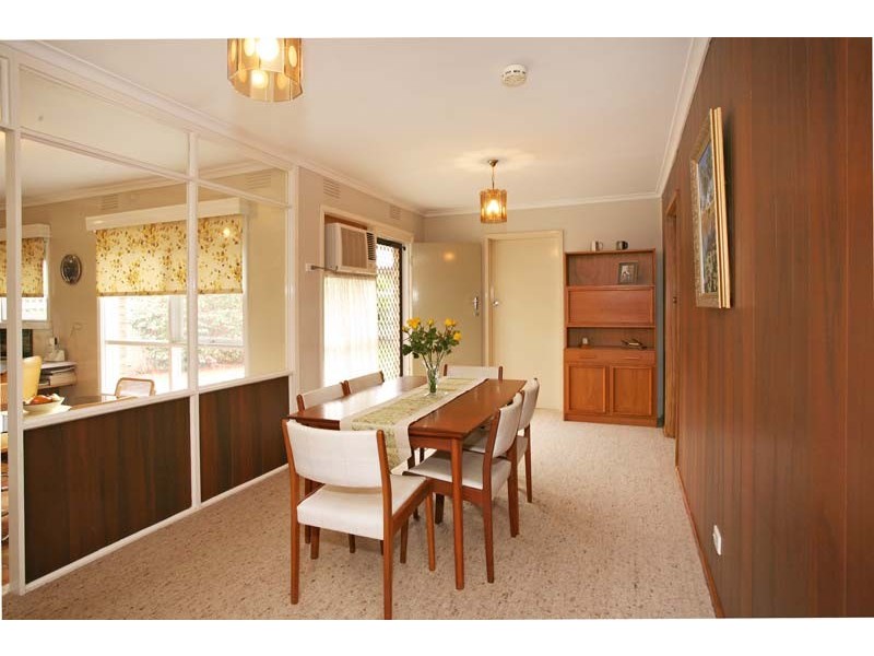 4 Owens Avenue, Glen Waverley VIC 3150