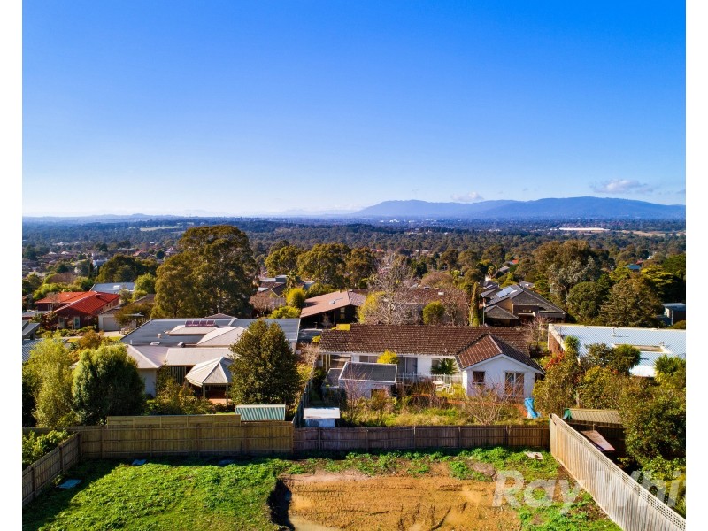 15 Stirling Crescent, Glen Waverley VIC 3150