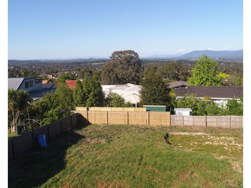 15 Stirling Crescent, Glen Waverley VIC 3150