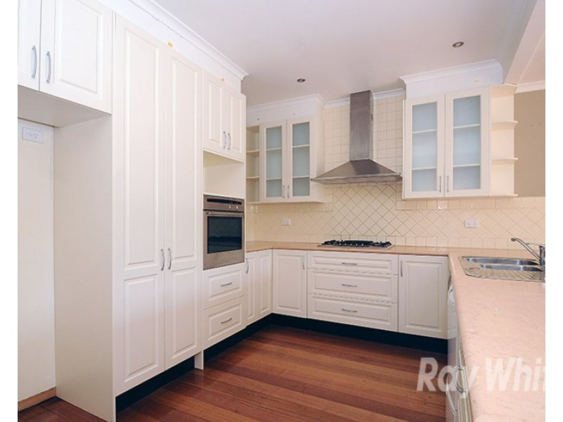 2 Falconer Street, Glen Waverley VIC 3150