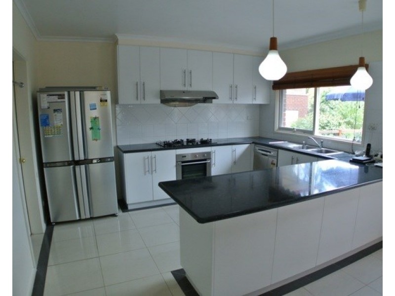 43 Remington Drive, Glen Waverley VIC 3150