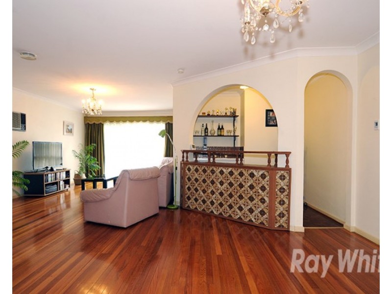 10 Courage Court, Glen Waverley VIC 3150