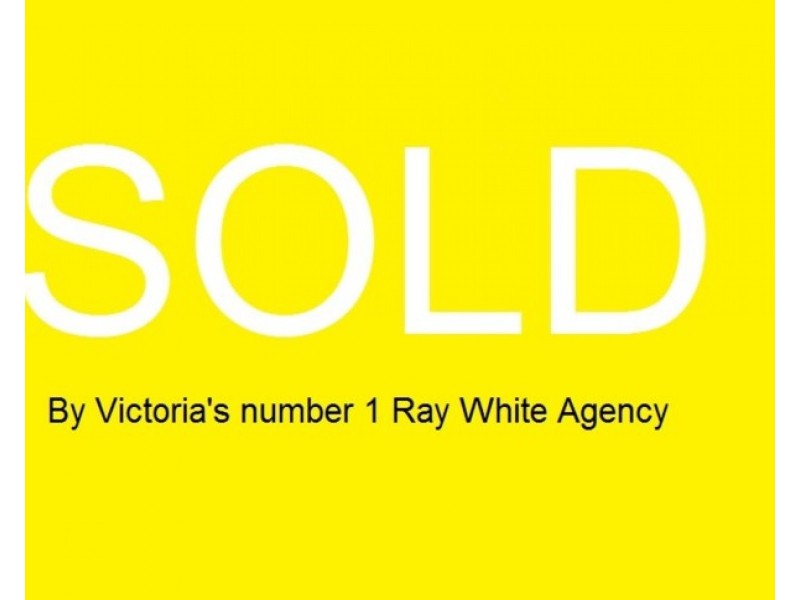 15 Loretta Avenue, Wheelers Hill VIC 3150