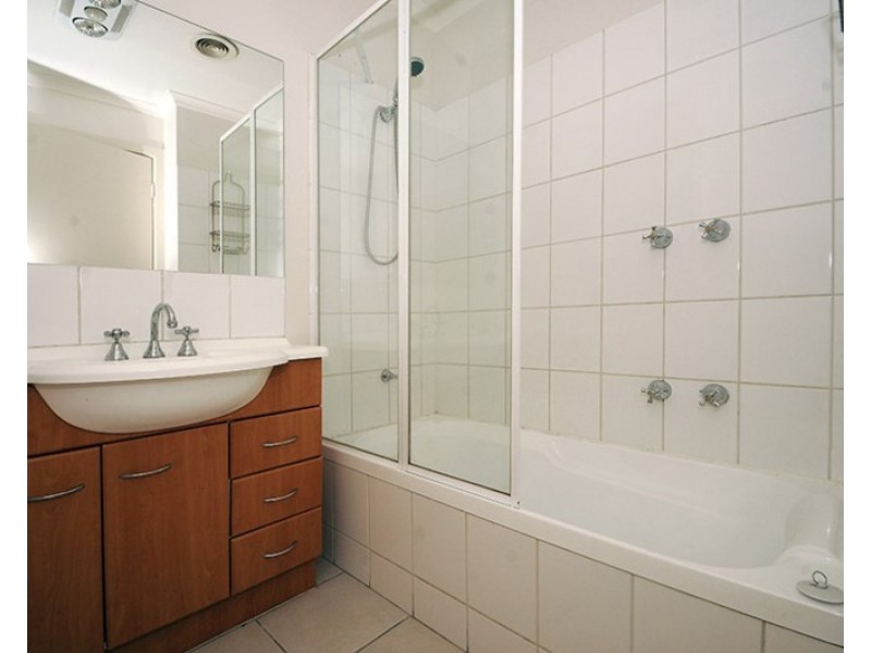 10/1 Eucalyptus Mews, Notting Hill VIC 3168