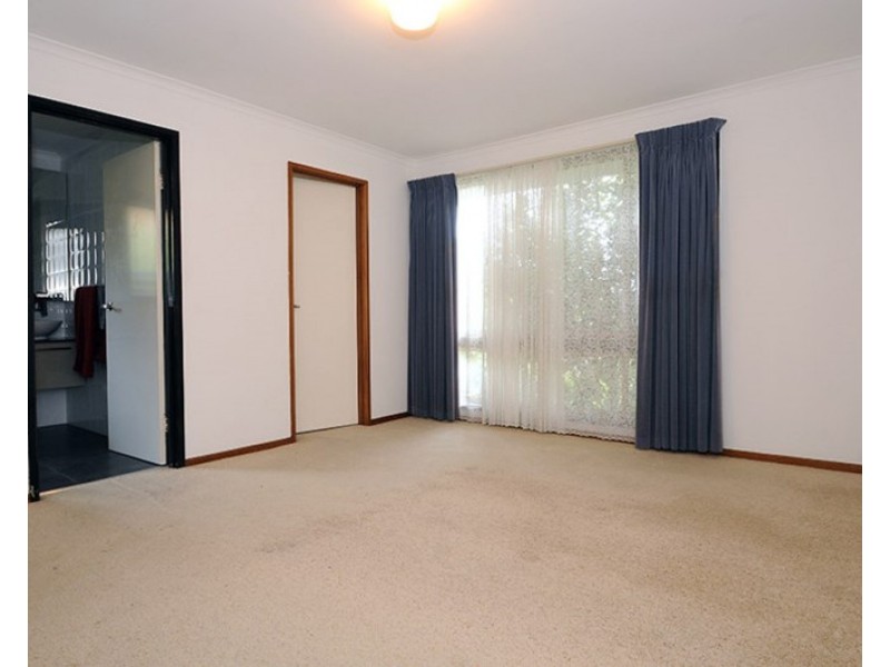 74 Shepherd Road, Glen Waverley VIC 3150